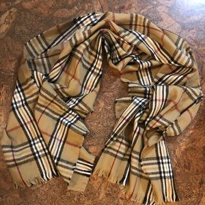 checkered frill scarf